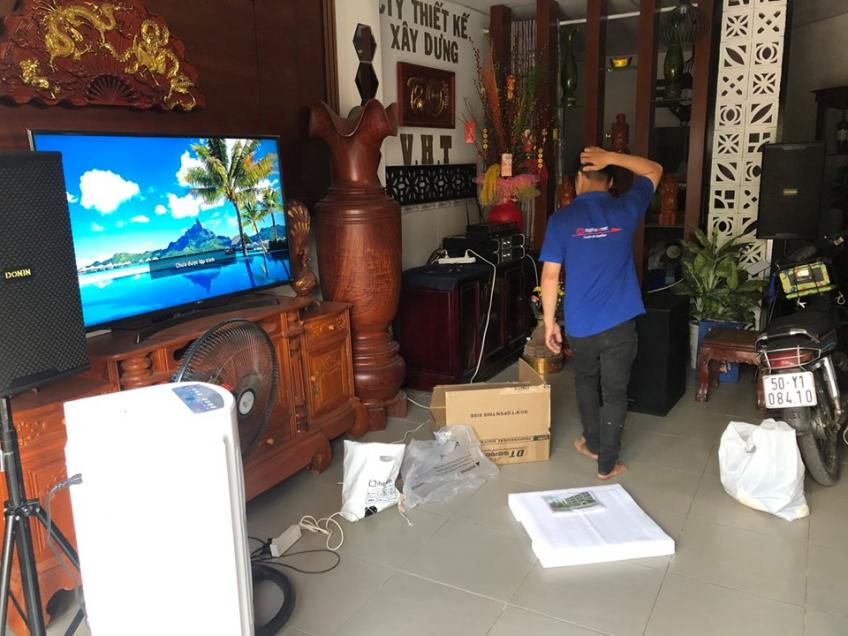 Dàn karaoke chính hãng, uy lực của anh Tuấn- Hóc Môn