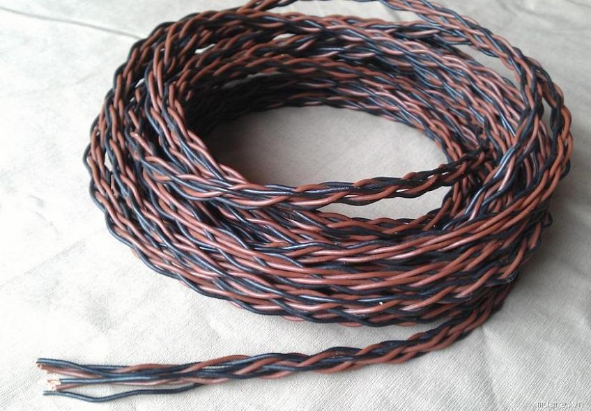 Sự quan trọng của dây loa trong hệ thống karaoke gia đình